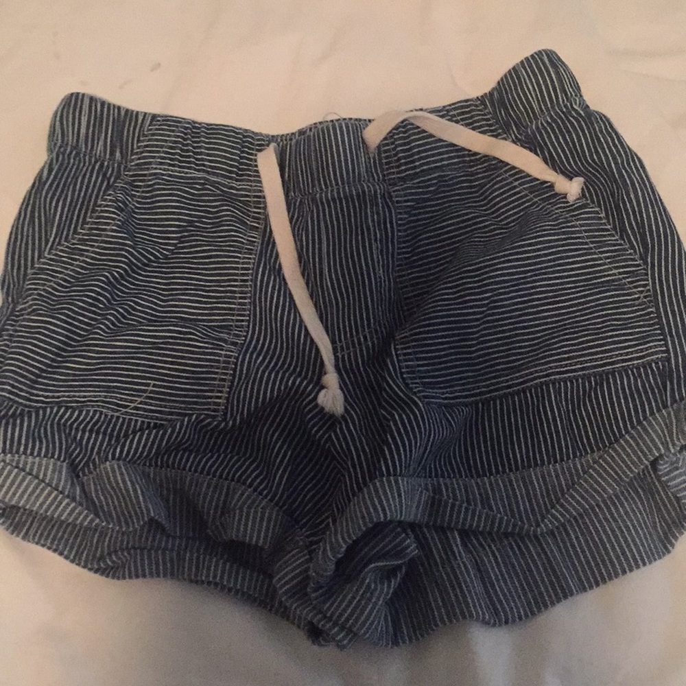 URBAN OUTFITTERS bdg striped shorts